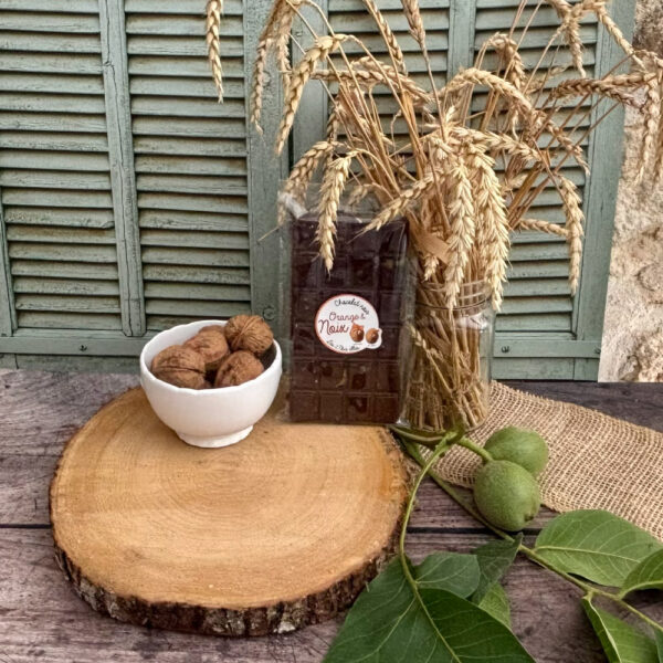 Chocolat noir, noix et orange confite - Ferme Les 2 Noix'elles à Mainzac en Charente