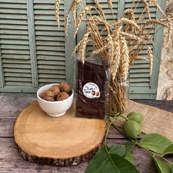 Chocolat noir, noix et riz soufflé - Ferme Les 2 Noix'elles à Mainzac en Charente