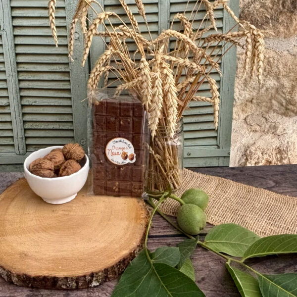 Chocolat au lait, noix et oranges confites - Ferme Les 2 Noix'elles à Mainzac en Charente