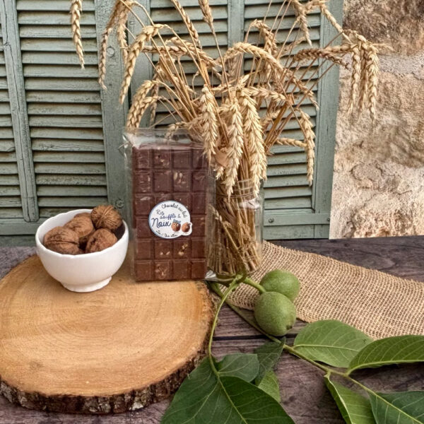 Chocolat au lait, noix et riz soufflé - Ferme Les 2 Noix'elles à Mainzac en Charente