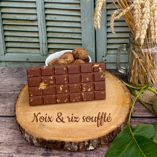 Tablette de chocolat au lait, noix et riz soufflé - Ferme Les 2 Noix'elles à Mainzac en Charente