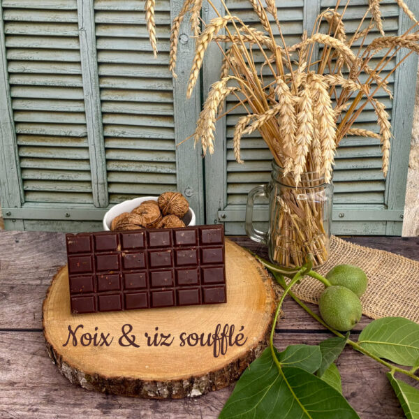 Tablette chocolat noir, noix et riz soufflé - Ferme Les 2 Noix'elles à Mainzac en Charente